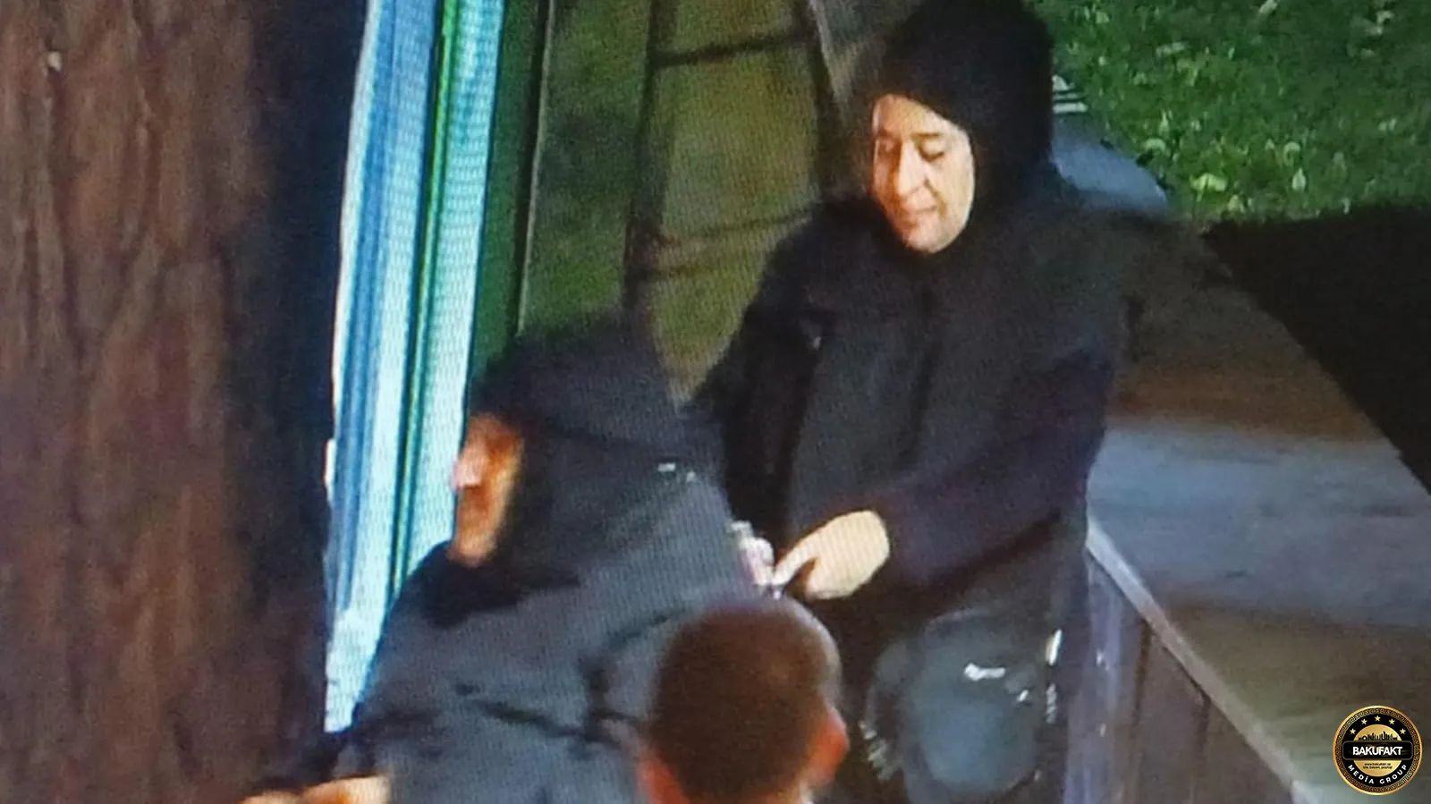 75 yaşlı kişini Yevlaxdan Bakıya gətirərək diləndirirmiş