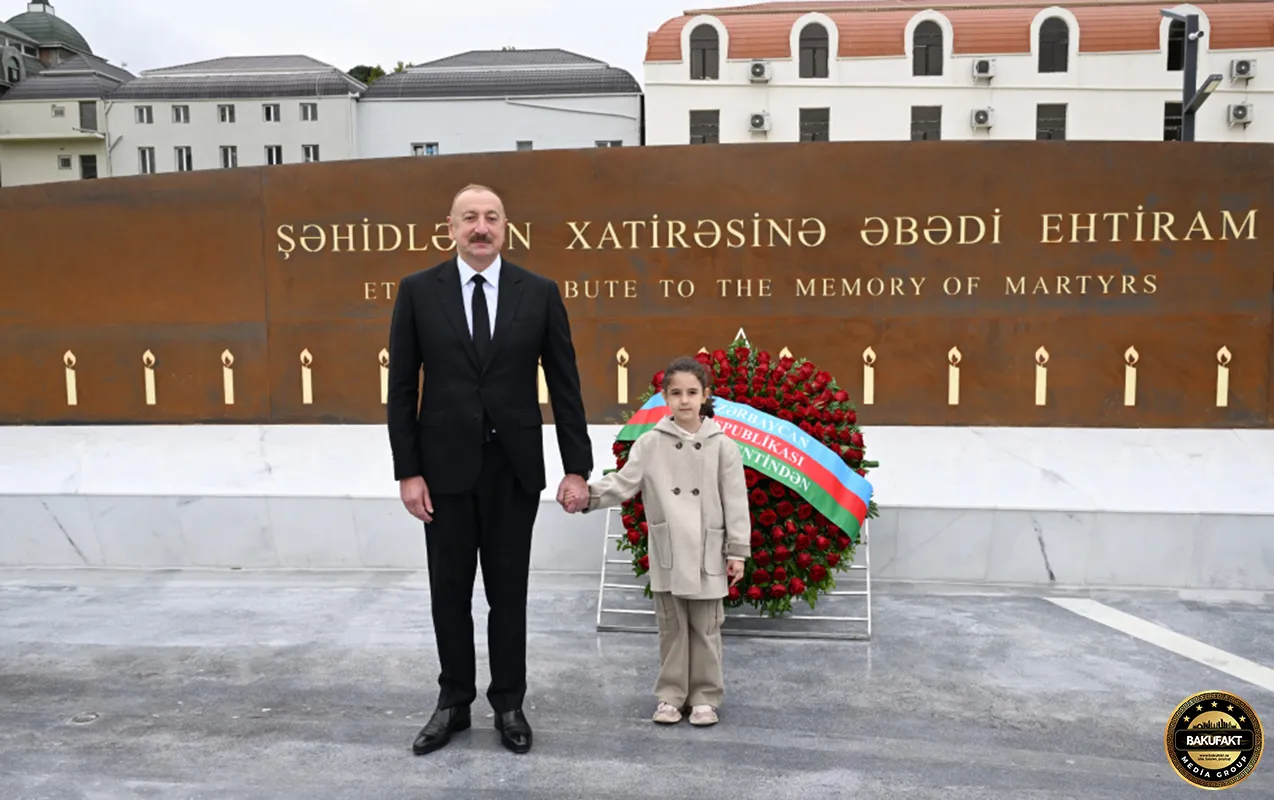 Gəncədə Prezidentin əlindən tutan qız kimdir? 