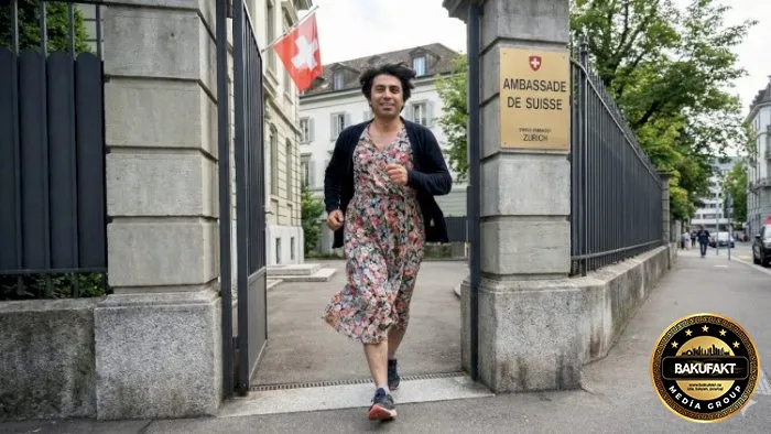 Emin Hüseynovun qadın paltarında “səfirlik macərası” – Nə olmuşdu? – FOTO