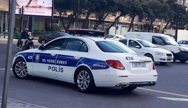 Bakıda yol polisi ilə sürücü arasında insident