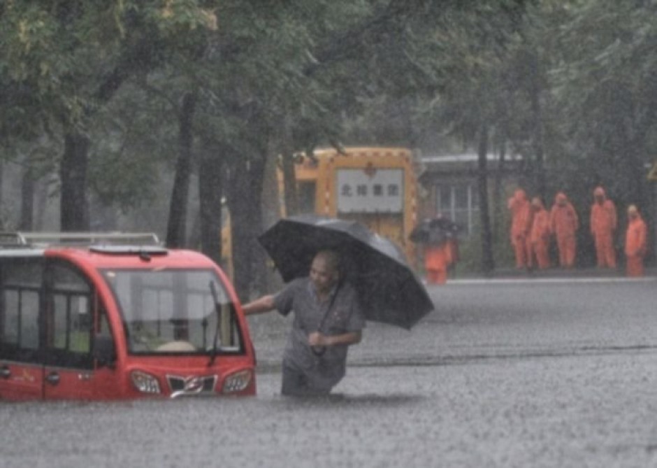 Hindistanda leysan yağışları 14 nəfərin həyatına son qoydu